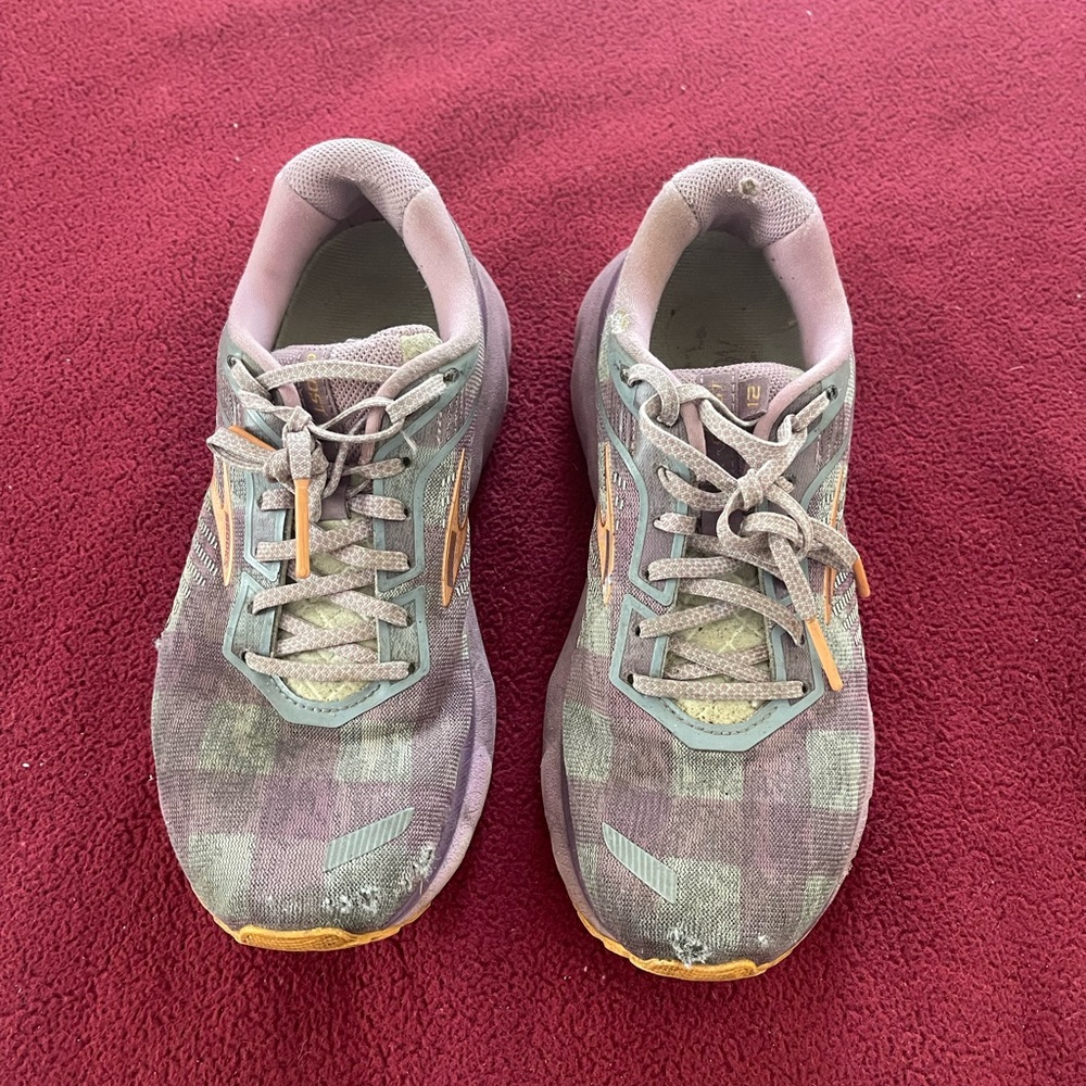 Brooks Ghost 13 running sneakers